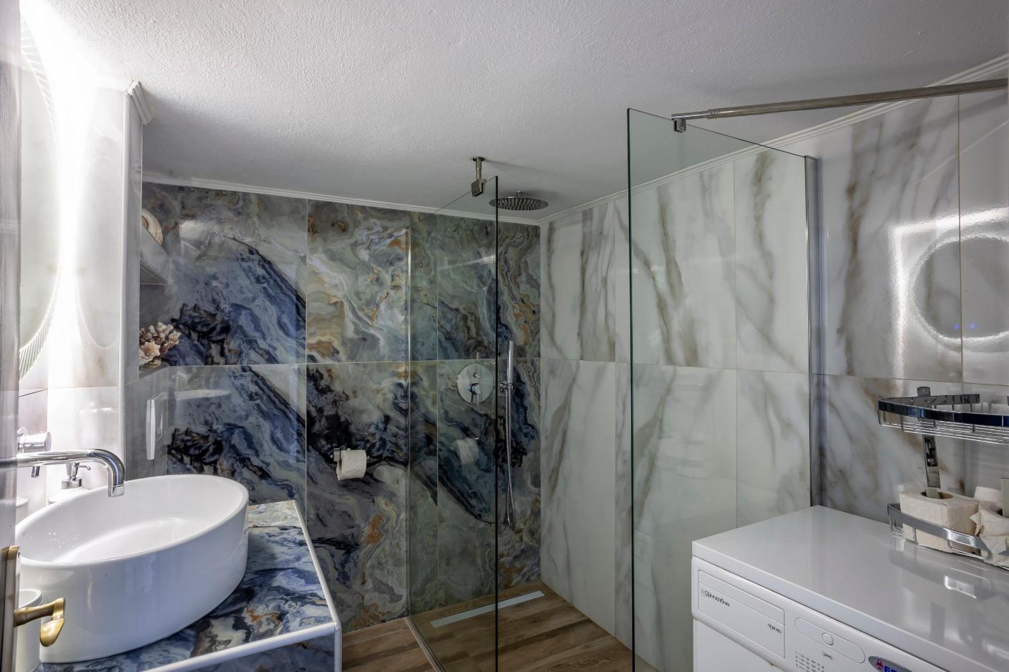 פפקוהורי Rafaella Sea View Apartments 2 מראה חיצוני תמונה